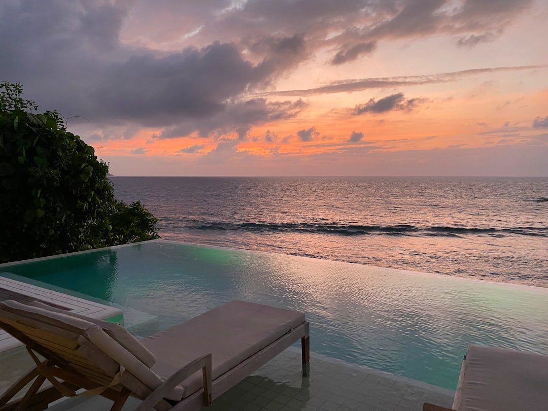 Photo Luxury pool