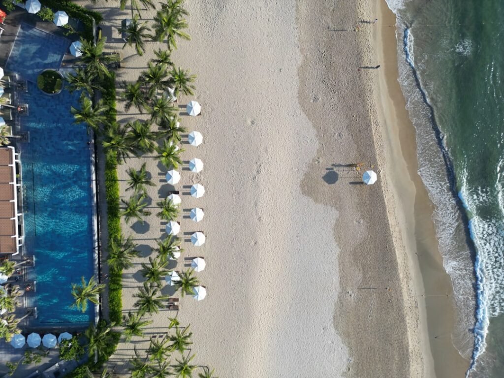 Photo Beachfront pool