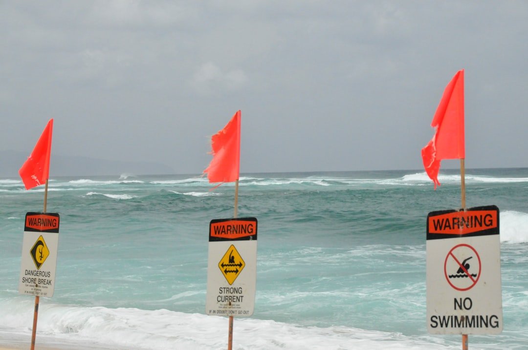 Photo Beach warning